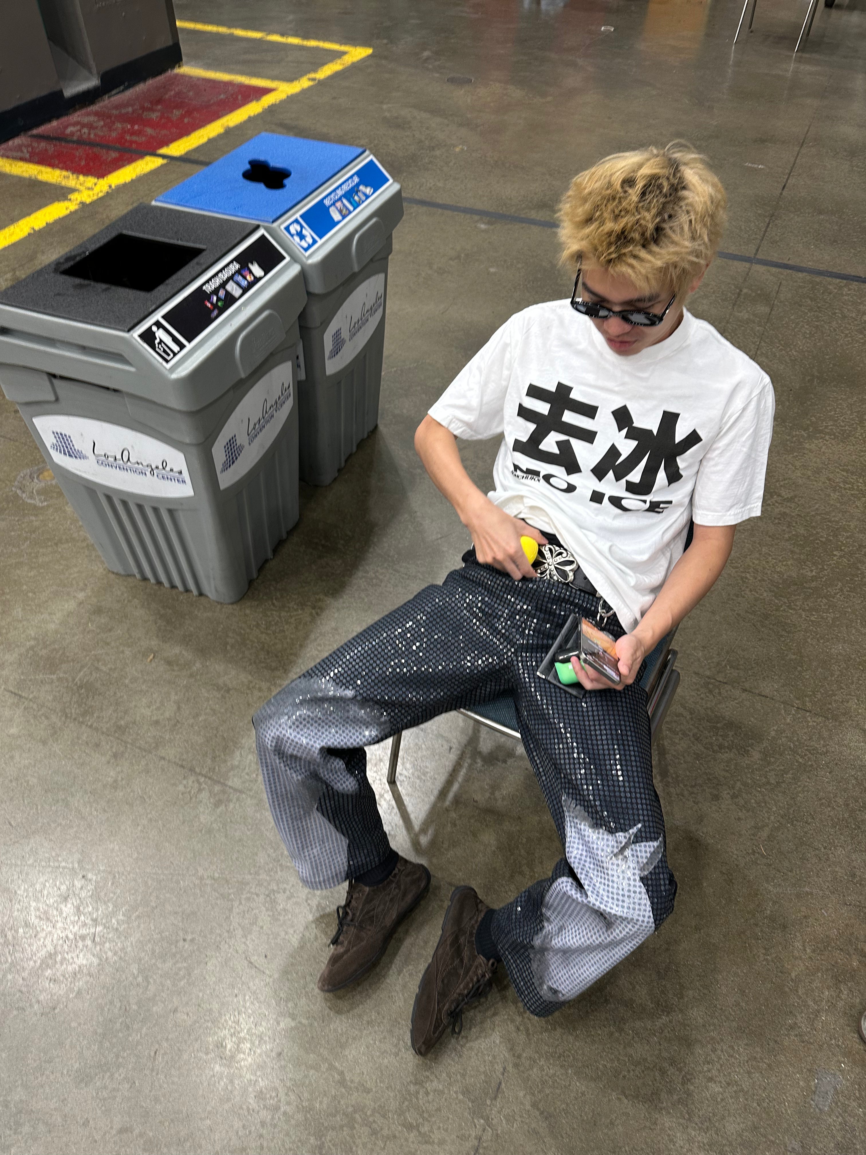 "NO ICE" GRAPHIC TEE