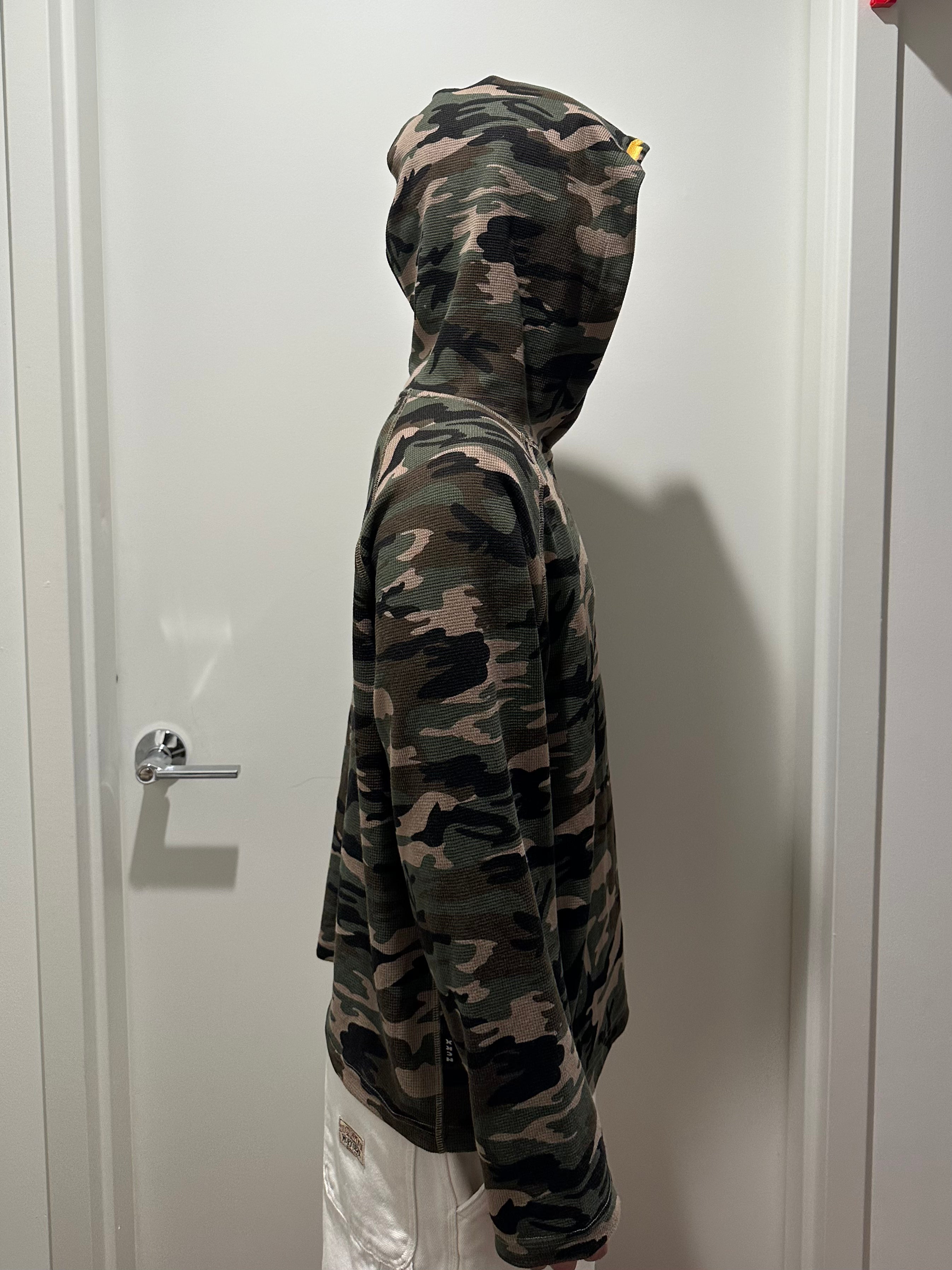 Lightweight Camo Hooded Thermal